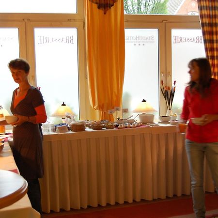 Stadthotel Детмольд Екстер'єр фото
