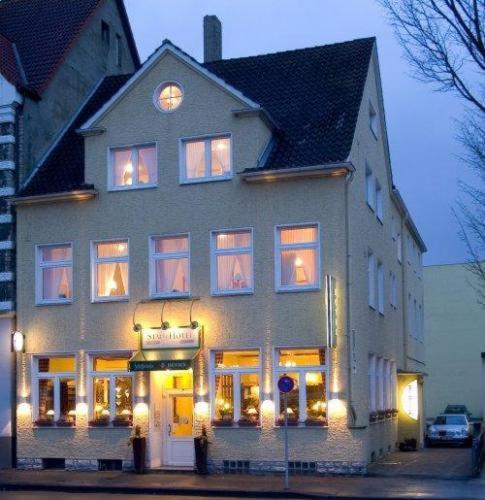 Stadthotel Детмольд Екстер'єр фото