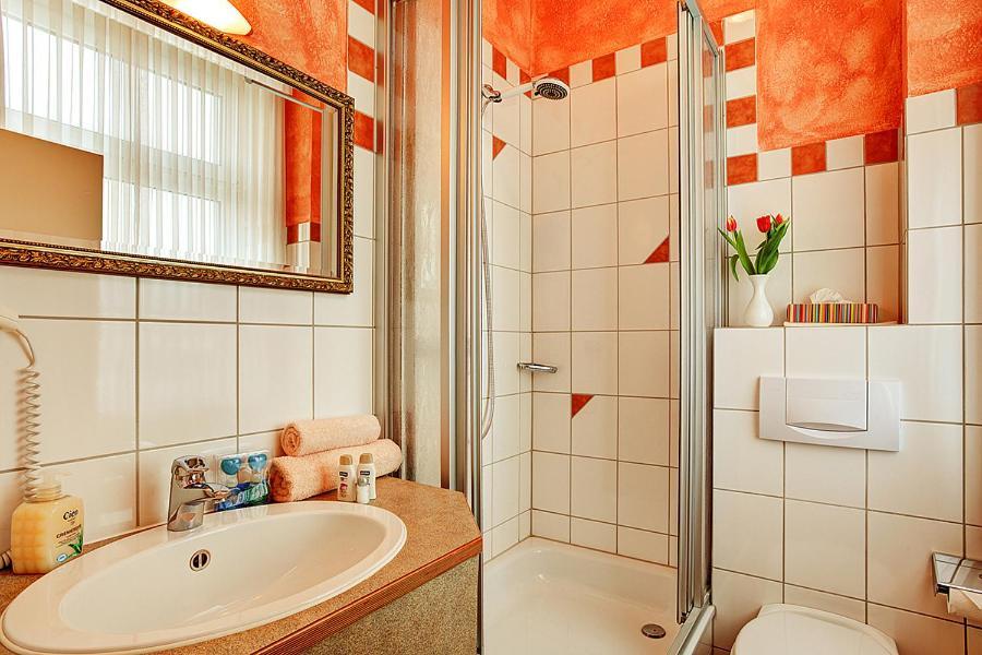 Stadthotel Детмольд Екстер'єр фото